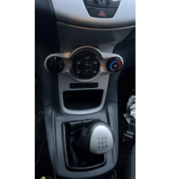 Vitre avant gauche FORD FIESTA 6