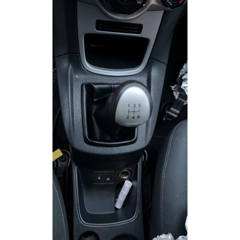 Arret de porte avant gauche FORD FIESTA 6 Photo n°14