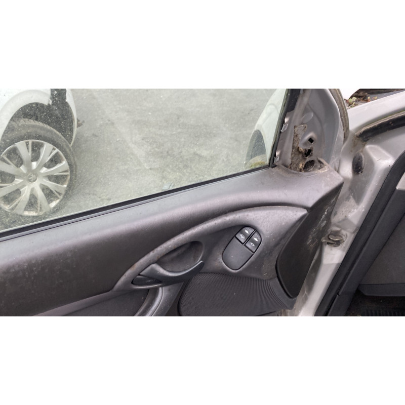 Feu arriere principal droit (feux) FORD FOCUS 1 Photo n°15