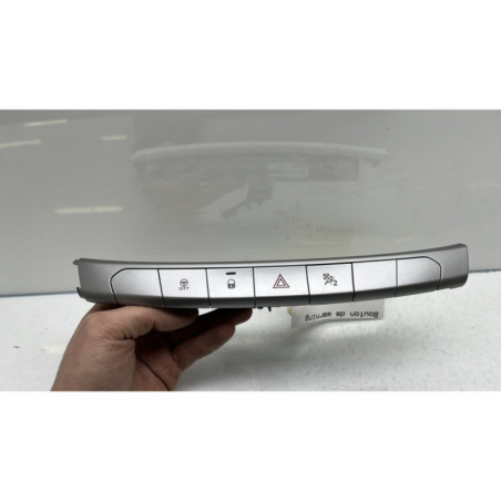 Bouton de warning FIAT TIPO 2 Photo n°1