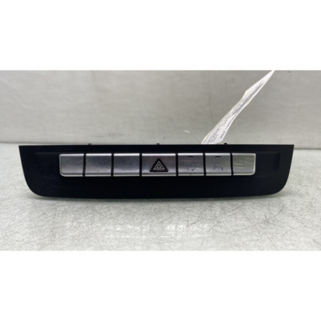 Bouton de warning MERCEDES CLASSE B 246 Photo n°1