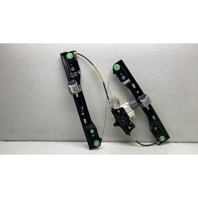 Leve vitre electrique avant droit MERCEDES CLASSE B 246 Photo n°2