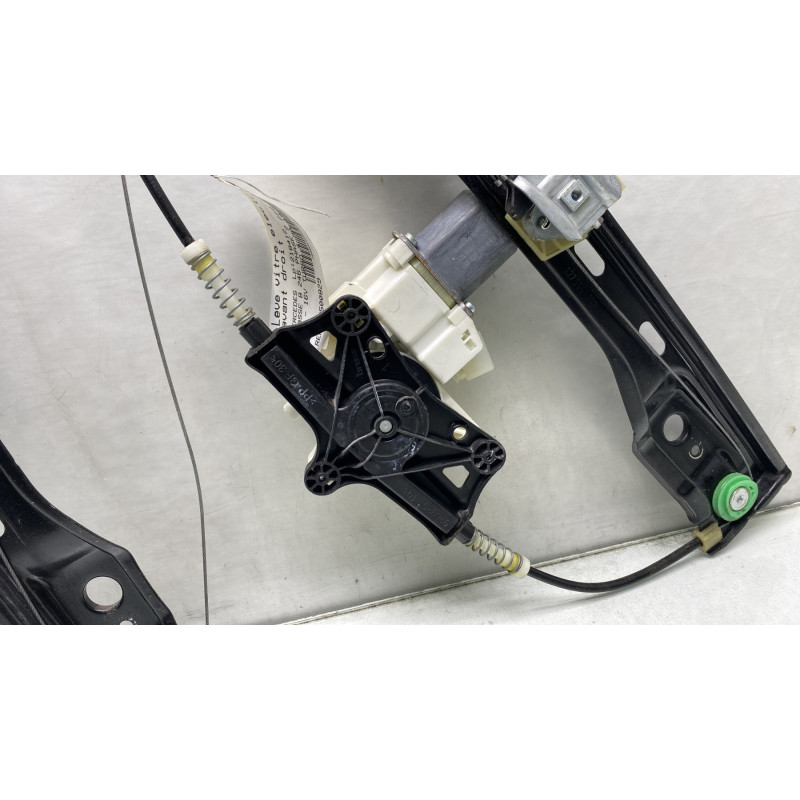 Leve vitre electrique avant droit MERCEDES CLASSE B 246 Photo n°9