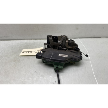Serrure avant droit SKODA OCTAVIA 1