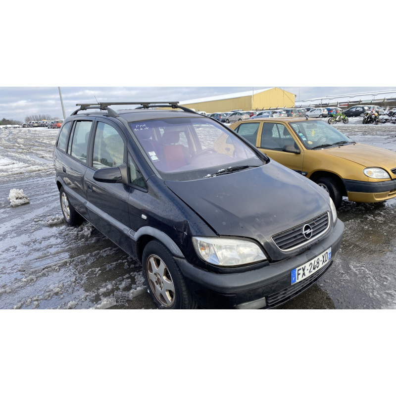 Feu arriere stop central OPEL ZAFIRA A Photo n°6