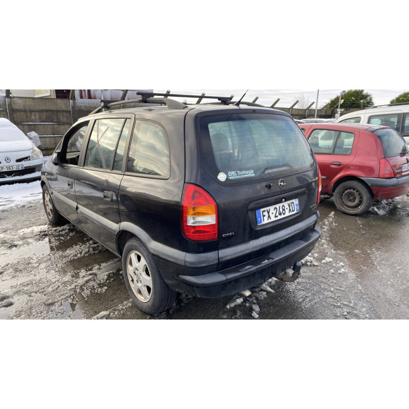 Feu arriere stop central OPEL ZAFIRA A Photo n°8