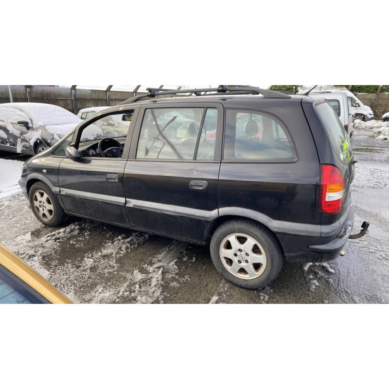 Feu arriere stop central OPEL ZAFIRA A Photo n°10