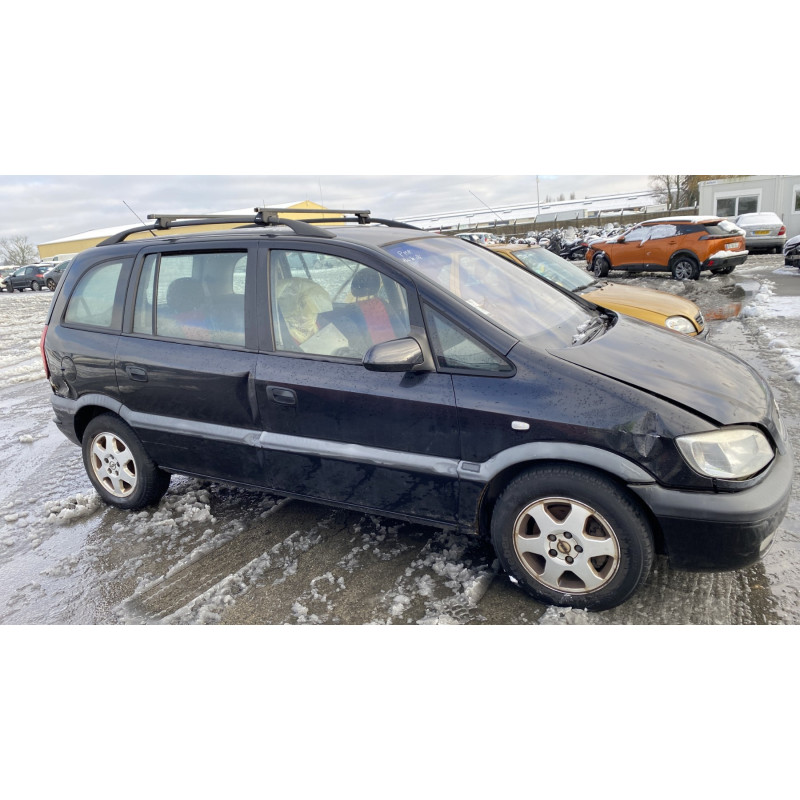 Feu arriere stop central OPEL ZAFIRA A Photo n°11