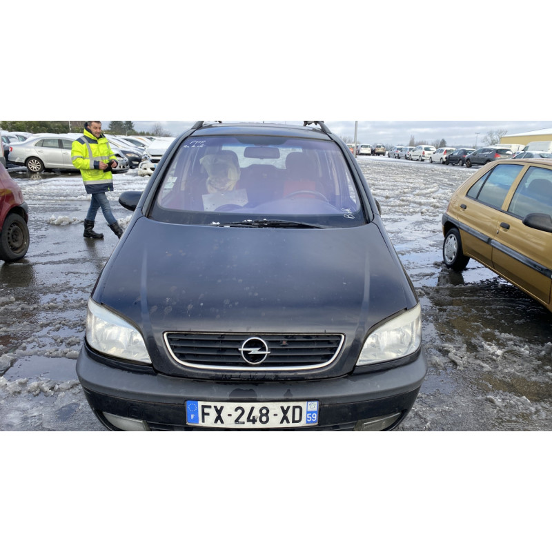 Feu arriere stop central OPEL ZAFIRA A Photo n°12