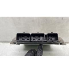 Calculateur moteur PEUGEOT 307