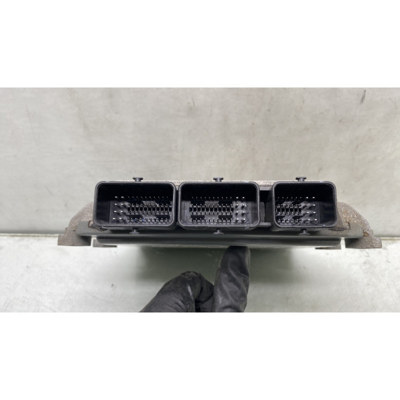 Calculateur moteur PEUGEOT 307 Photo n°3