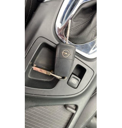 Compresseur clim OPEL INSIGNIA 1