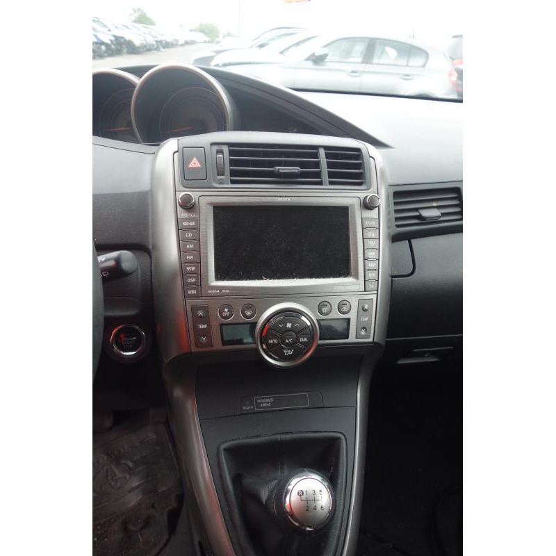 Cremaillere assistee TOYOTA VERSO Photo n°6