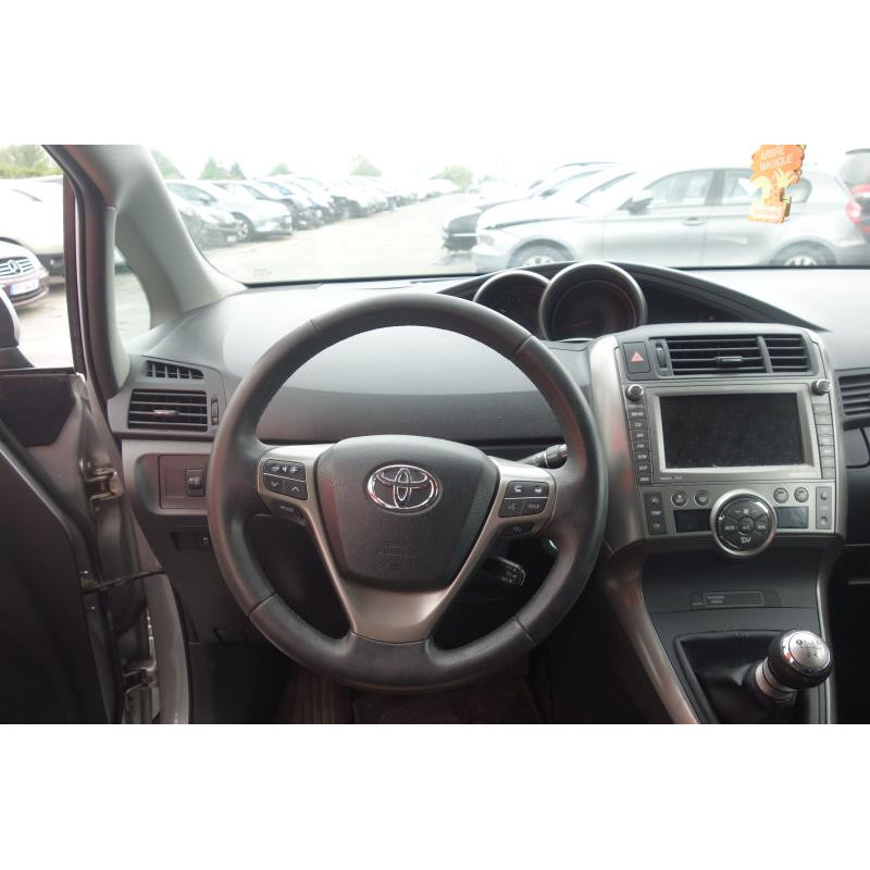 Cremaillere assistee TOYOTA VERSO Photo n°12