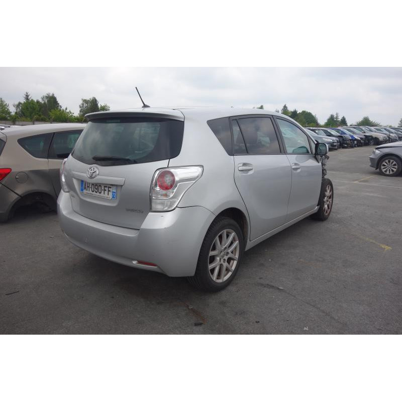 Cremaillere assistee TOYOTA VERSO Photo n°13