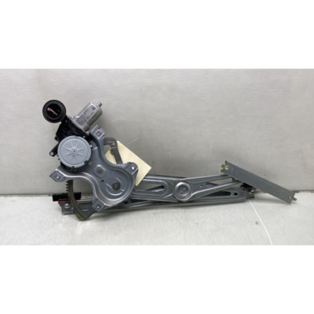 Leve vitre electrique avant droit TOYOTA YARIS 3