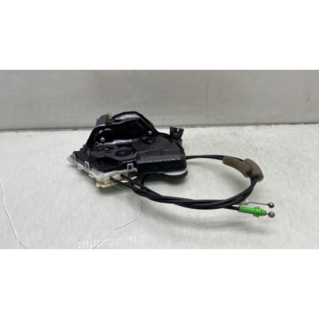 Serrure avant droit TOYOTA YARIS 3