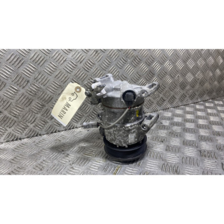 Compresseur clim TOYOTA YARIS 3 Photo n°1