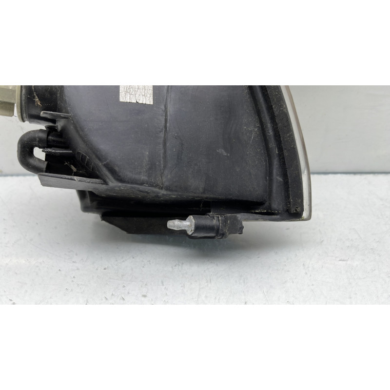 Optique avant secondaire gauche (feux)(clignotant) TOYOTA STARLET 2 Photo n°3