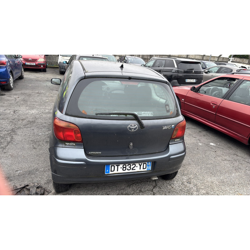 Feu arriere principal droit (feux) TOYOTA YARIS 1 Photo n°10