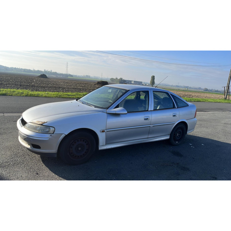 Feu arriere principal droit (feux) OPEL VECTRA B Photo n°4