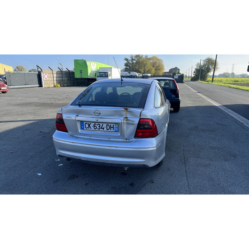 Feu arriere principal droit (feux) OPEL VECTRA B Photo n°11