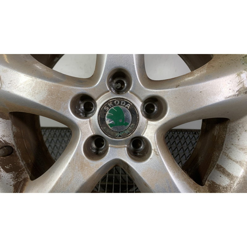 Jante SKODA FABIA 2 Photo n°2