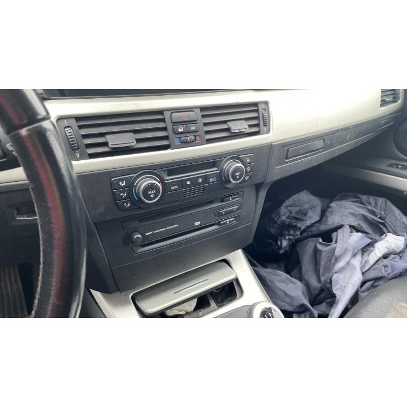 Ecran GPS BMW SERIE 3 E90 Photo n°13