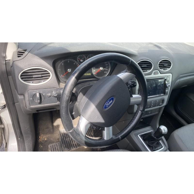 Renfort pare choc arriere (traverse) FORD FOCUS 2 Photo n°17