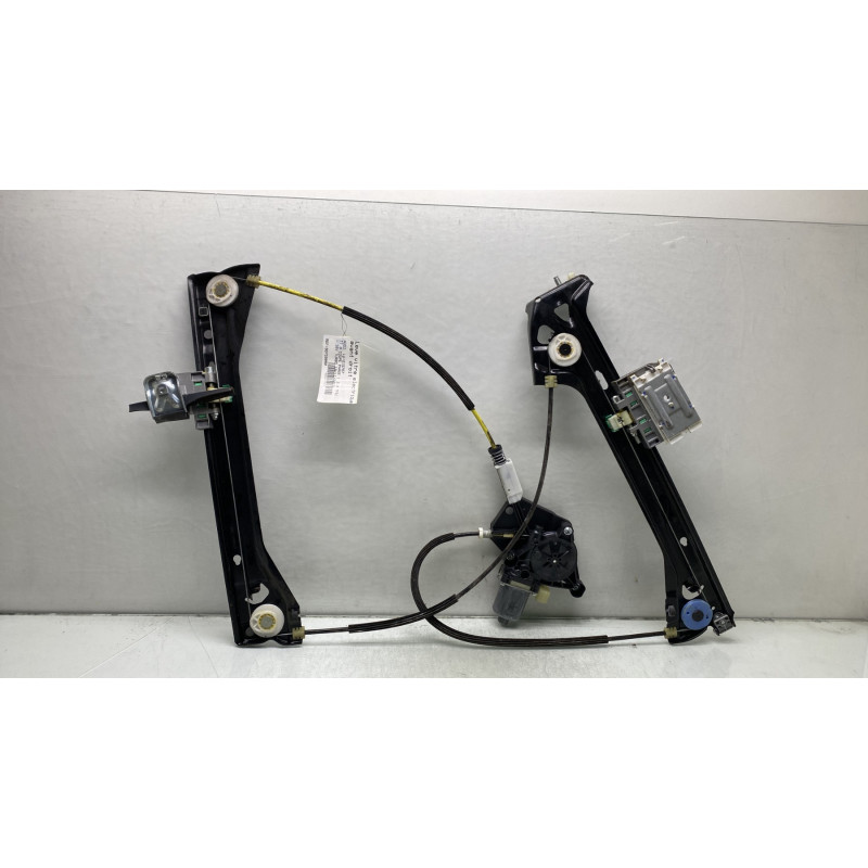 Leve vitre electrique avant droit AUDI TT 3 Photo n°1