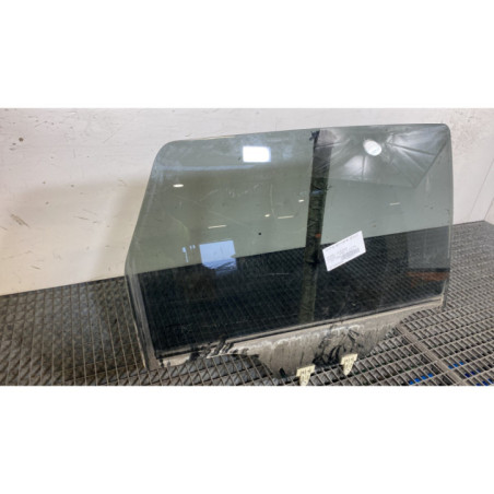 Vitre arriere droit NISSAN QASHQAI 1