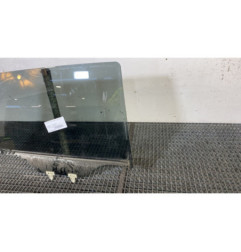 Vitre arriere droit NISSAN QASHQAI 1