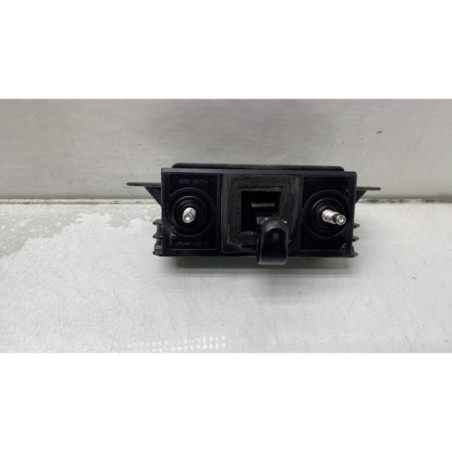 Bouton de coffre SUZUKI IGNIS 3