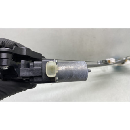 Leve vitre electrique avant gauche SUZUKI IGNIS 3
