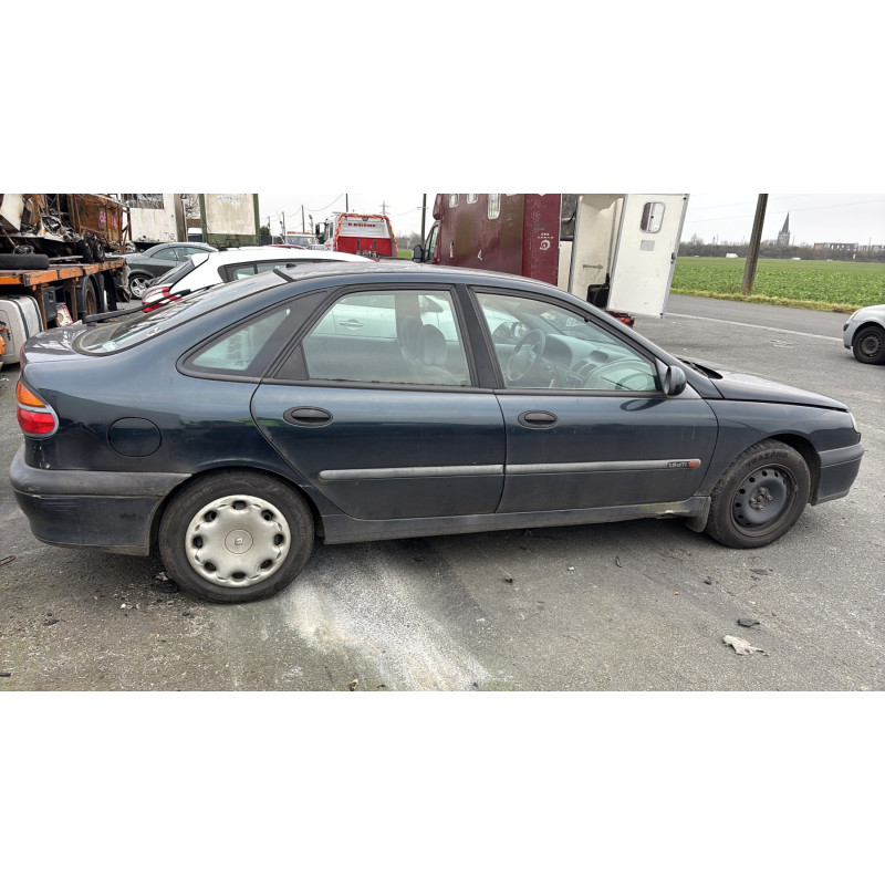 Aile avant droit RENAULT LAGUNA 1 Photo n°11