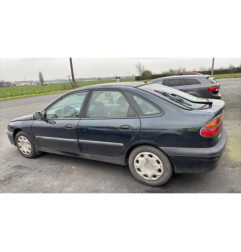 Aile avant droit RENAULT LAGUNA 1