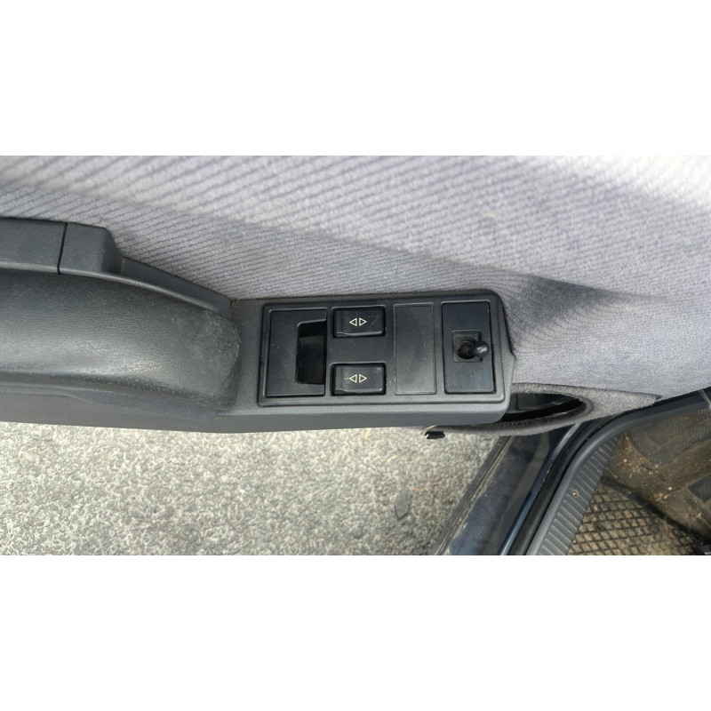 Serrure arriere droit RENAULT R25 Photo n°11