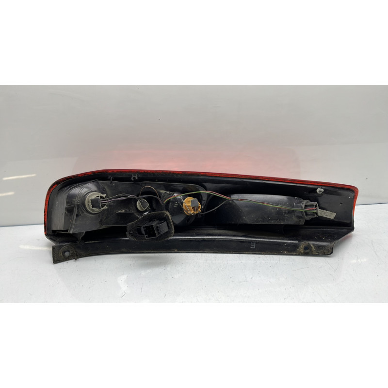 Feu arriere principal droit (feux) FORD FIESTA 5 Photo n°3