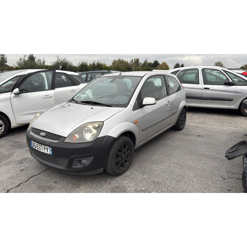 Feu arriere principal droit (feux) FORD FIESTA 5 Photo n°6