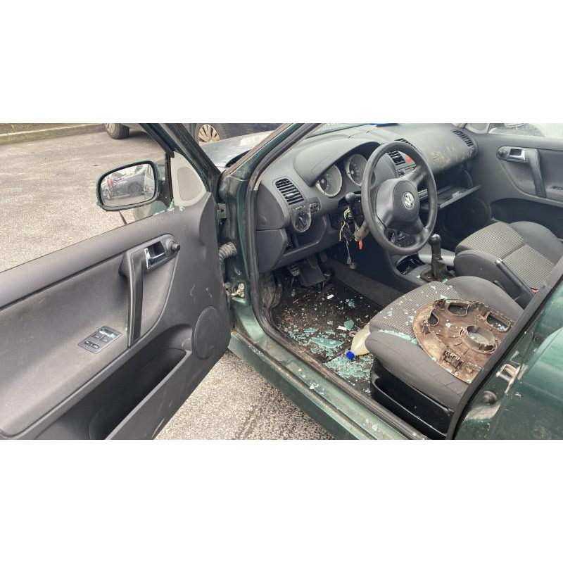 Feu arriere principal gauche (feux) VOLKSWAGEN POLO 3 Photo n°4