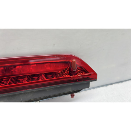 Feu arriere stop central PEUGEOT 3008 2