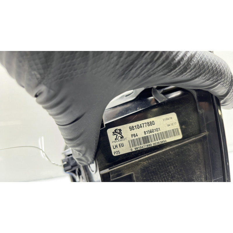 Feu arriere secondaire gauche (feux) PEUGEOT 3008 2 Photo n°5