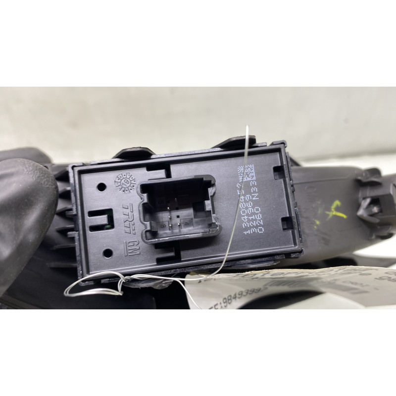 Interrupteur de leve vitre arriere gauche OPEL ASTRA K Photo n°3