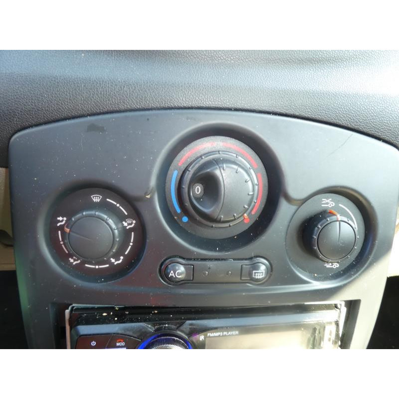 Boitier UCH RENAULT CLIO 3 Photo n°10