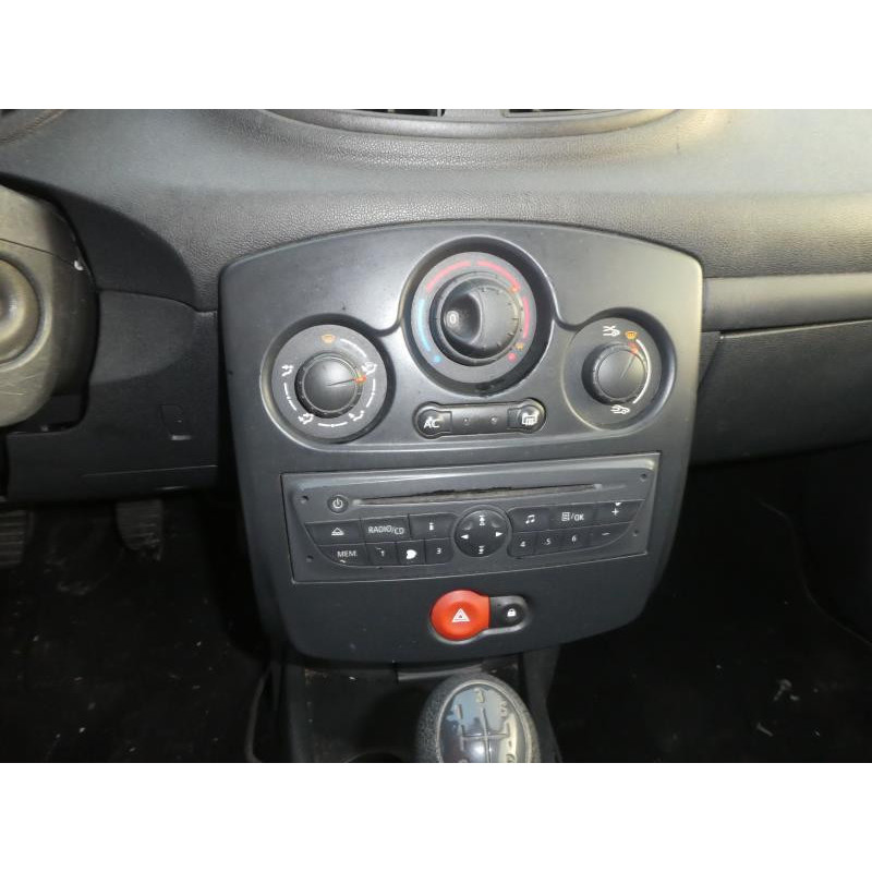Boitier UCH RENAULT CLIO 3 Photo n°7