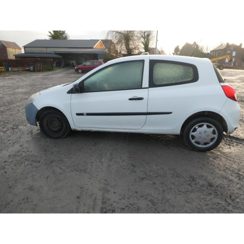 Boitier UCH RENAULT CLIO 3 Photo n°9