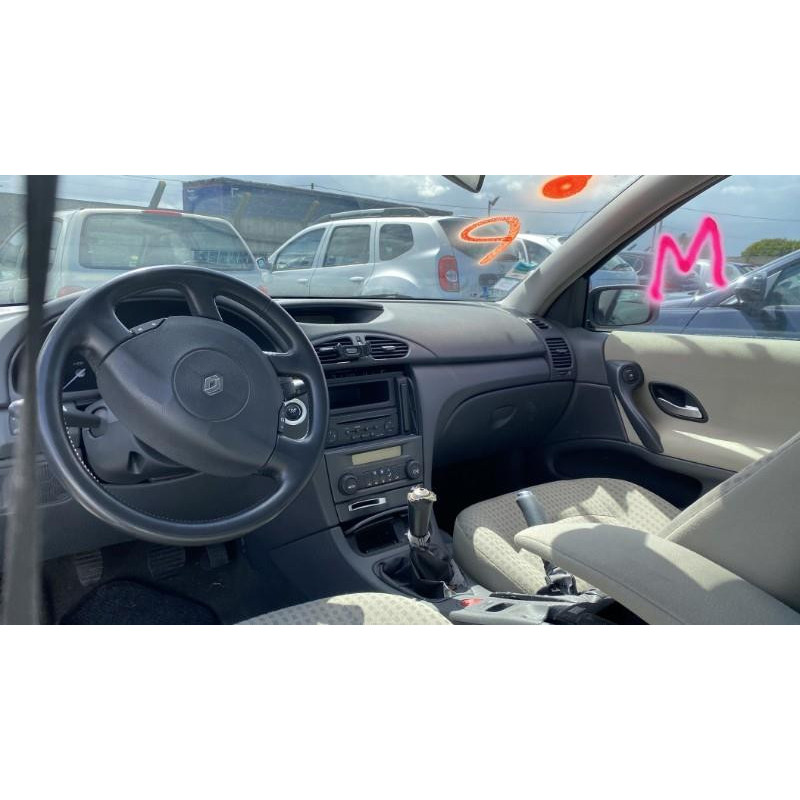 Feu arriere secondaire droit (feux) RENAULT LAGUNA 2 Photo n°9