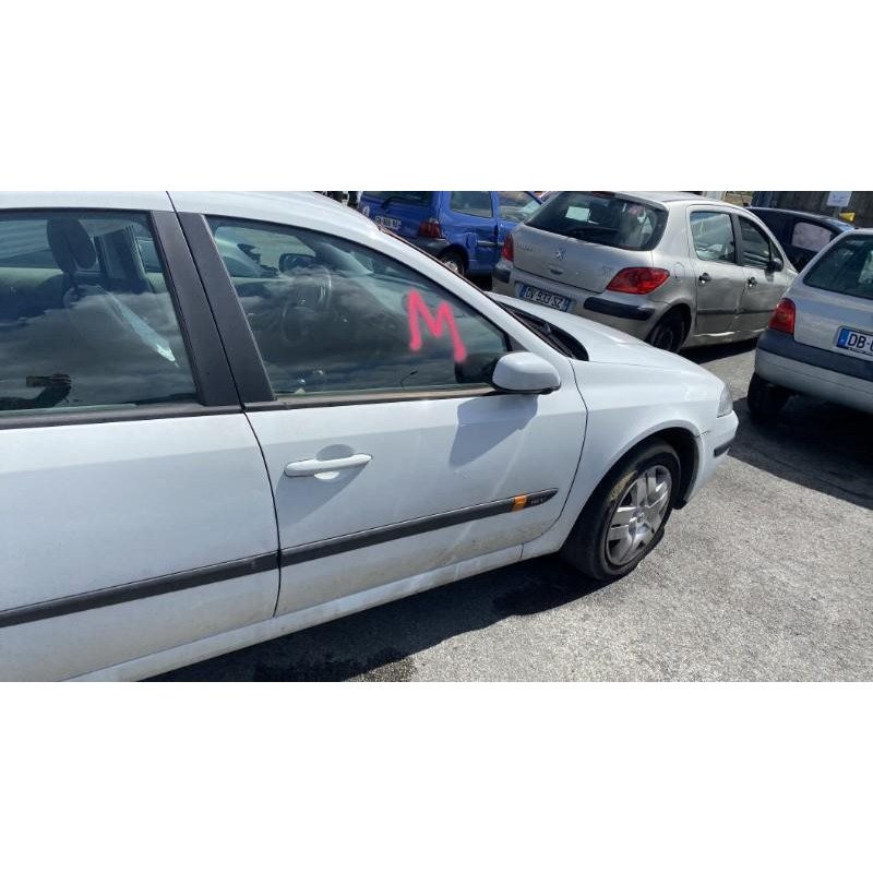 Feu arriere secondaire droit (feux) RENAULT LAGUNA 2 Photo n°16