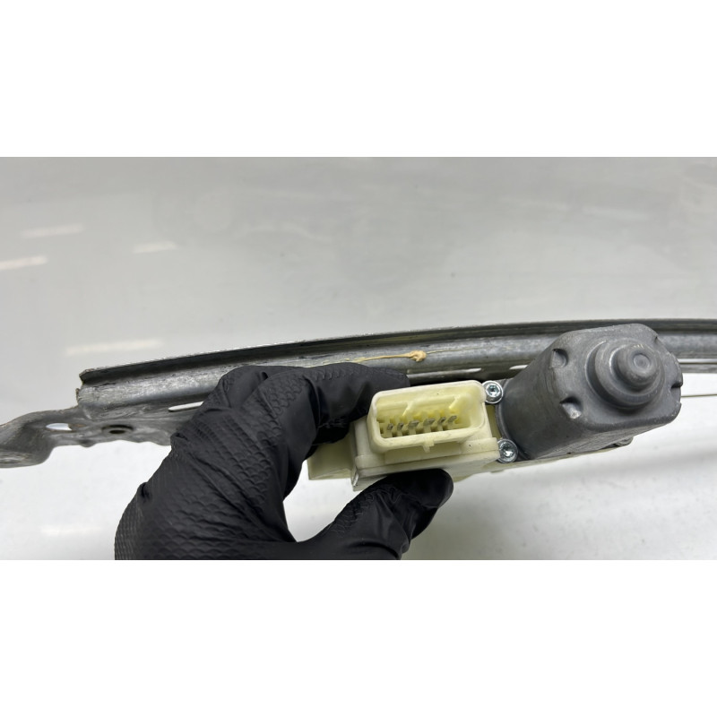 Leve vitre electrique arriere gauche PEUGEOT 308 2 SW Photo n°5
