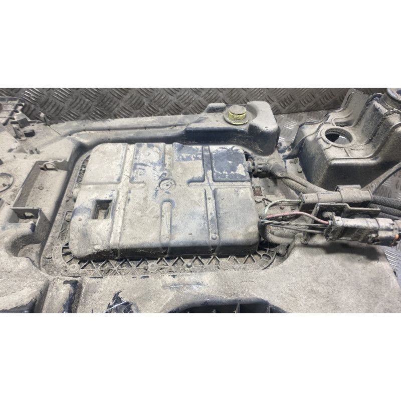 Reservoir AdBlue CITROEN C4 PICASSO 2 Photo n°4